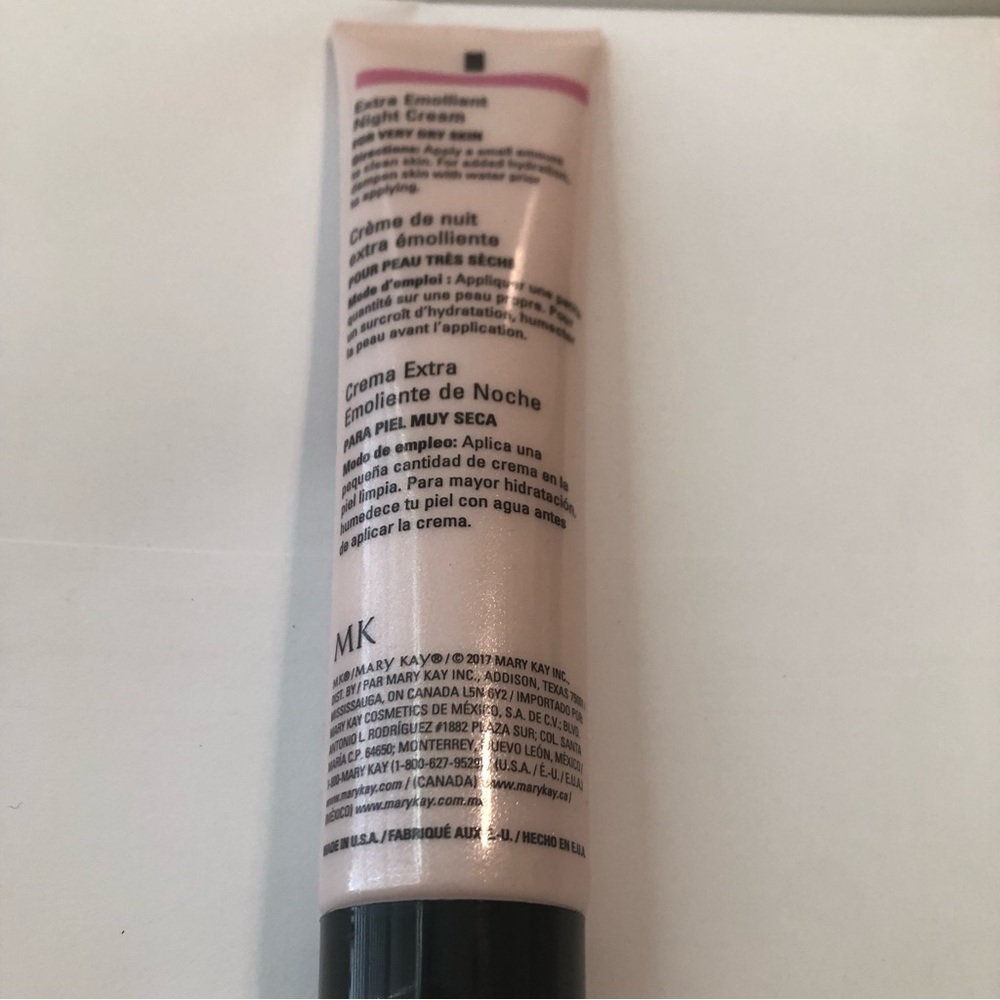 NIB Mary Kay Extra Emollient Night Cream - Picture 4 of 10